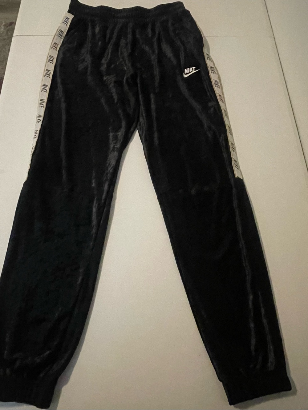 Nike Girls' Crushed Velour Track Pant/Jogger XL